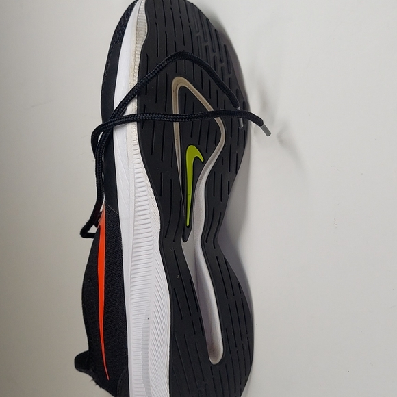 2018 NIKE FAST EXP RACER Men's Sneakers Size 8 - Picture 8 of 9